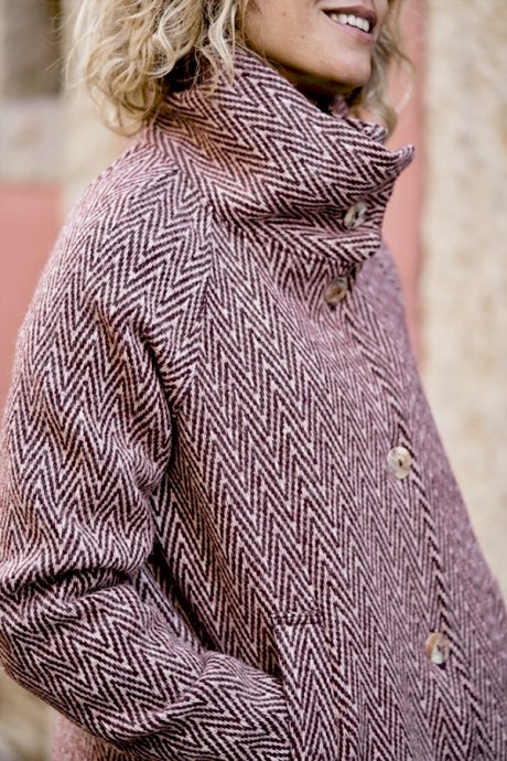 ABRIGO RAGLAN/CUELLO