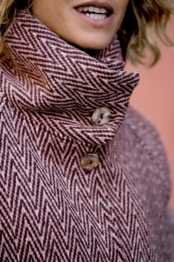 ABRIGO RAGLAN/CUELLO